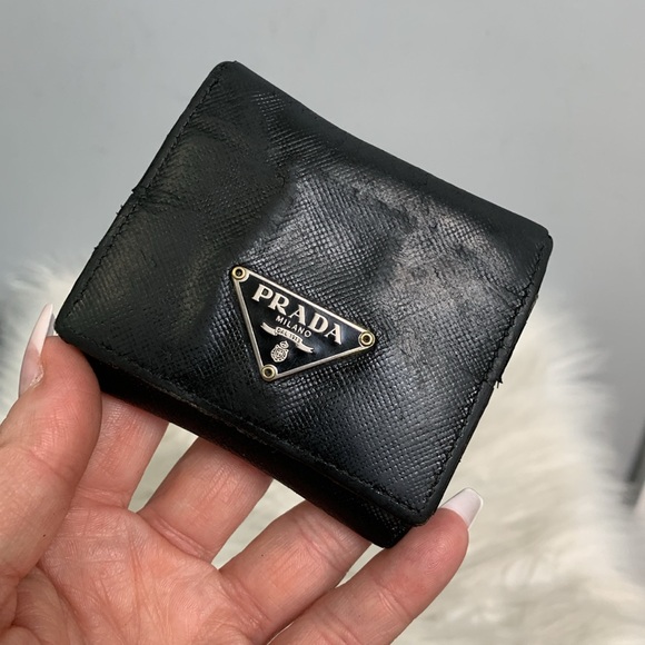 Authentic Prada vintage black leather coin pouch - Picture 17 of 17